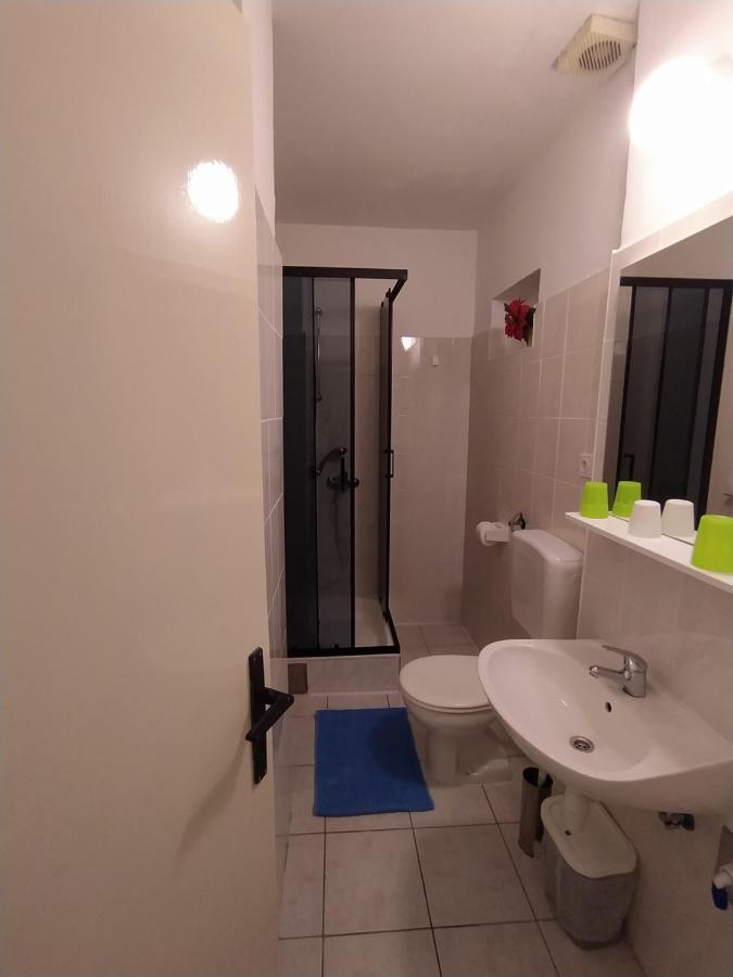 Apartmani Trubi 2 Vodice Bagian luar foto